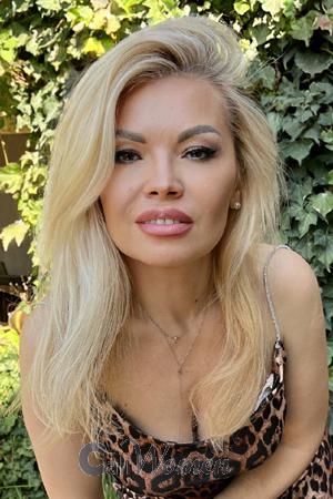 183383 - Ella Age: 51 - Ukraine