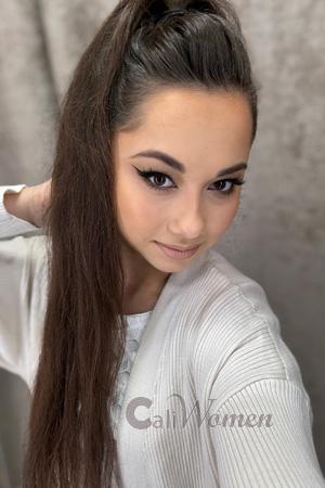 222266 - Arina Age: 19 - Moldova