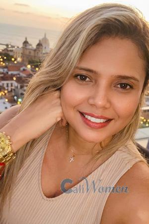 227511 - Tatiana Age: 37 - Colombia