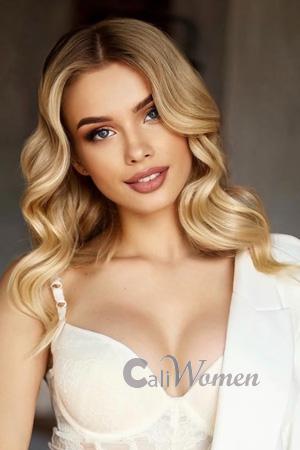 227853 - Tatyana Age: 31 - Ukraine